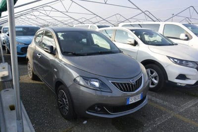 Lancia Ypsilon 1.0 FireFly 5 porte S&S Hybrid Gold Plus usata