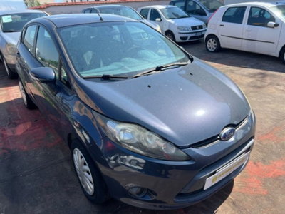 Ford Fiesta 1.4 3 porte Bz.- GPL Titanium (2)