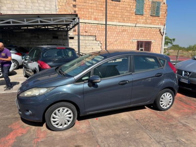 Ford Fiesta 1.4 3 porte Bz.- GPL Titanium (5)