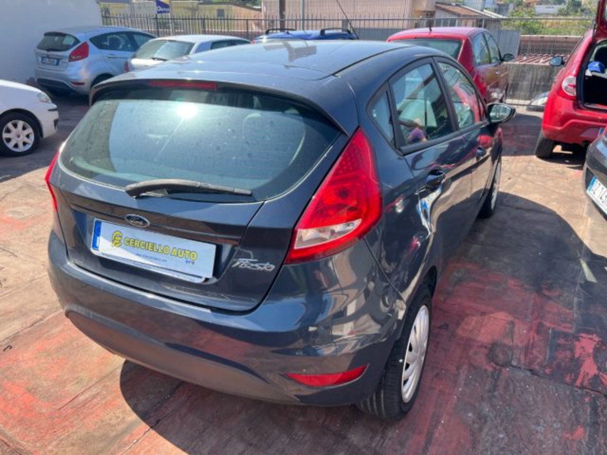 Ford Fiesta 1.4 3 porte Bz.- GPL Titanium (9)