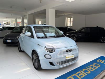 Fiat 500e Icon 3+1 42 kWh usata