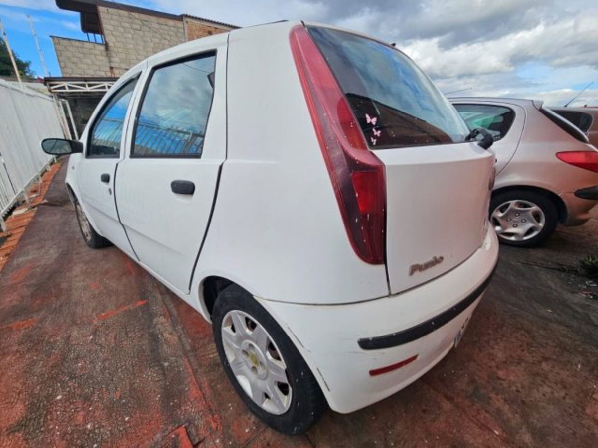 Fiat Punto 1.2 5 porte Active Natural Power (4)