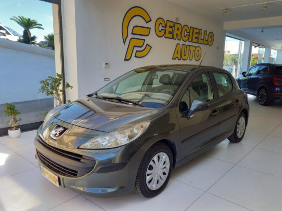 Peugeot 207 HDi 70CV FAP 5p. X Line (2)