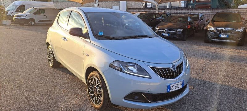 Lancia Ypsilon 1.0 FireFly 5 porte S&S Hybrid Gold Plus