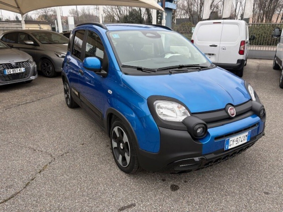 Fiat Panda 1.0 FireFly S&S Hybrid City Cross (3)