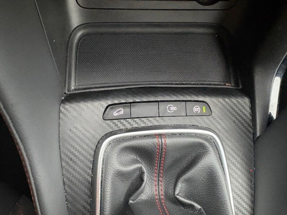 Mg ZS ZS 1.5 Luxury (13)