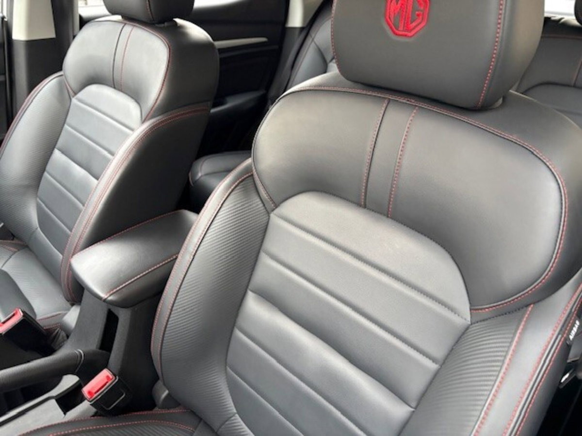 Mg ZS ZS 1.5 Luxury (20)