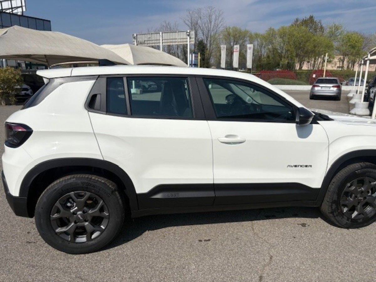 Jeep Avenger 1.2 turbo Longitude fwd 100cv (16)