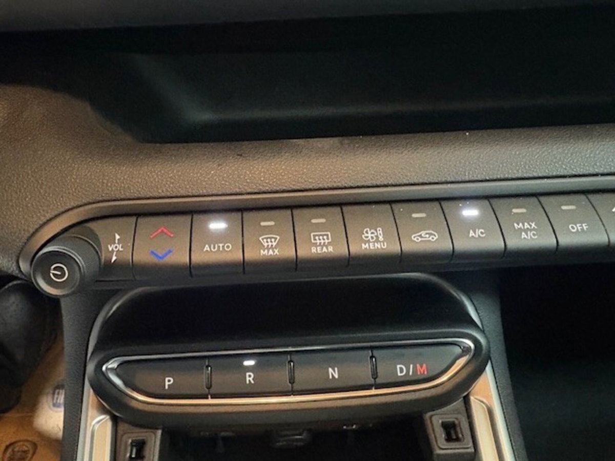 Jeep Avenger 1.2 turbo Altitude fwd 100cv (10)