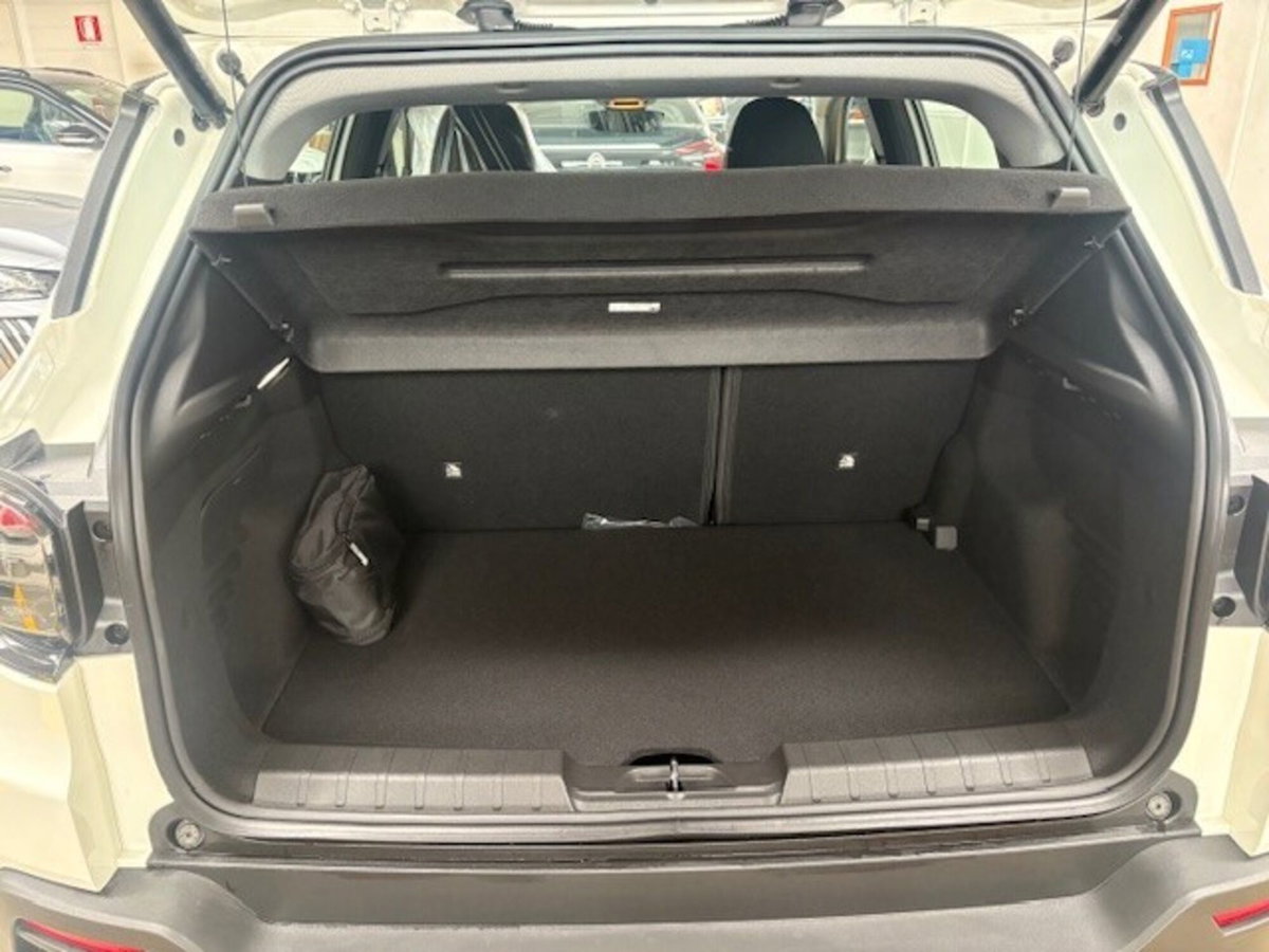 Jeep Avenger 1.2 turbo Altitude fwd 100cv (12)