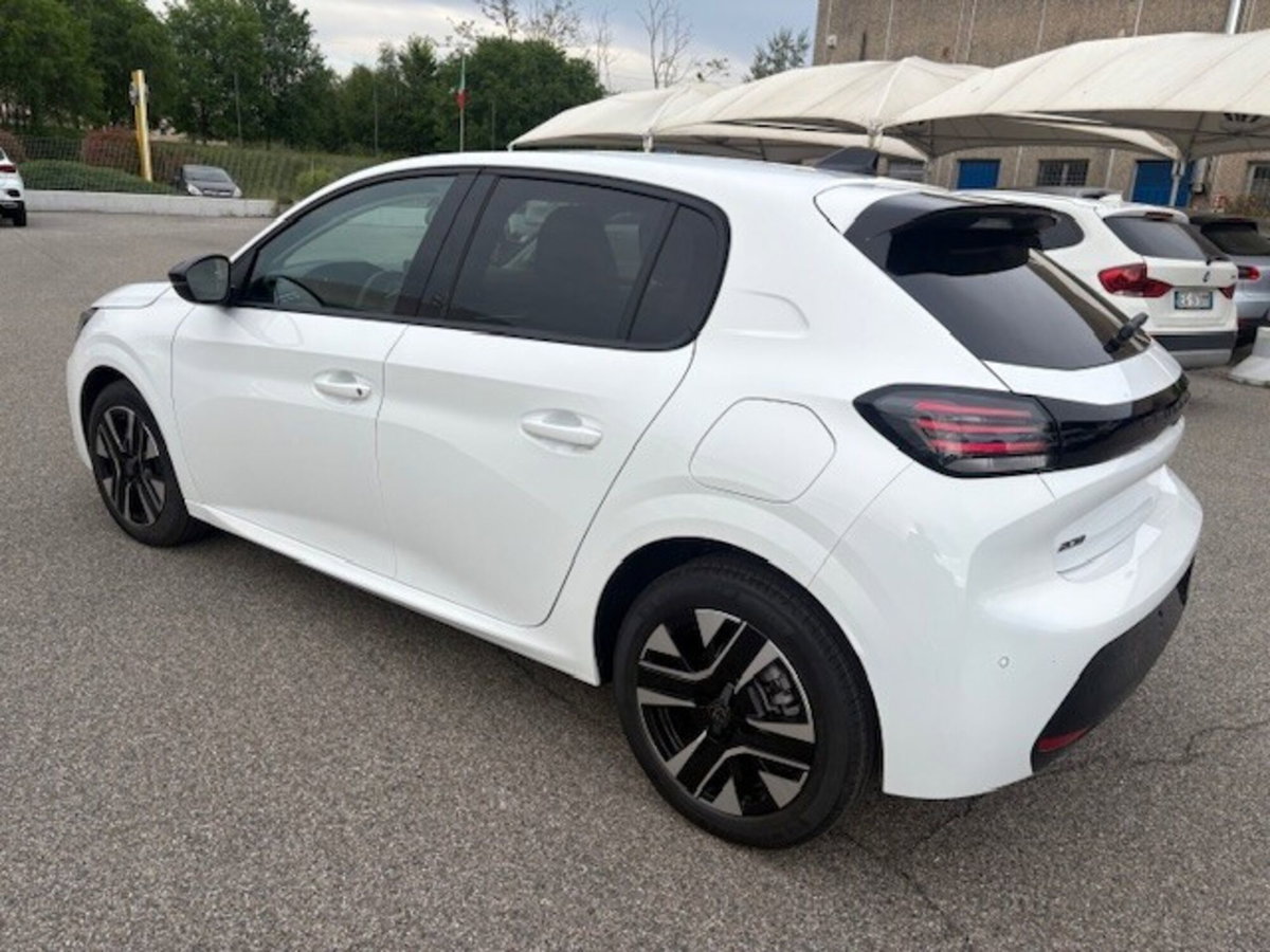 Peugeot 208 PureTech 100 Stop&Start 5 porte Allure (8)