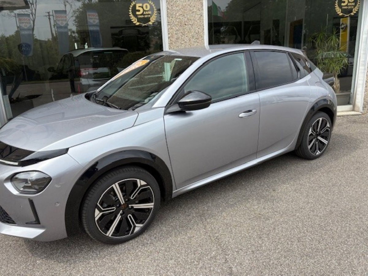Lancia Ypsilon 1.2 mhev Edizione Cassina e-dct (10)