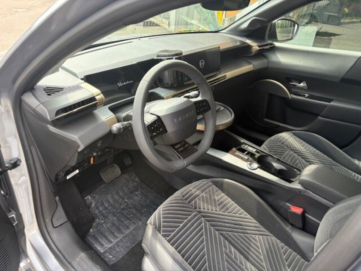 Lancia Ypsilon 1.2 mhev Edizione Cassina e-dct (11)