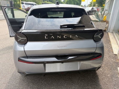 Lancia Ypsilon 1.2 mhev Edizione Cassina e-dct (18)