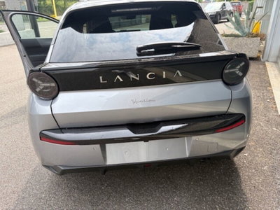 Lancia Ypsilon 1.2 mhev Edizione Cassina e-dct (19)