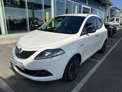 Lancia Ypsilon 1.0 FireFly 5 porte S&S Hybrid Ecochic Gold usata