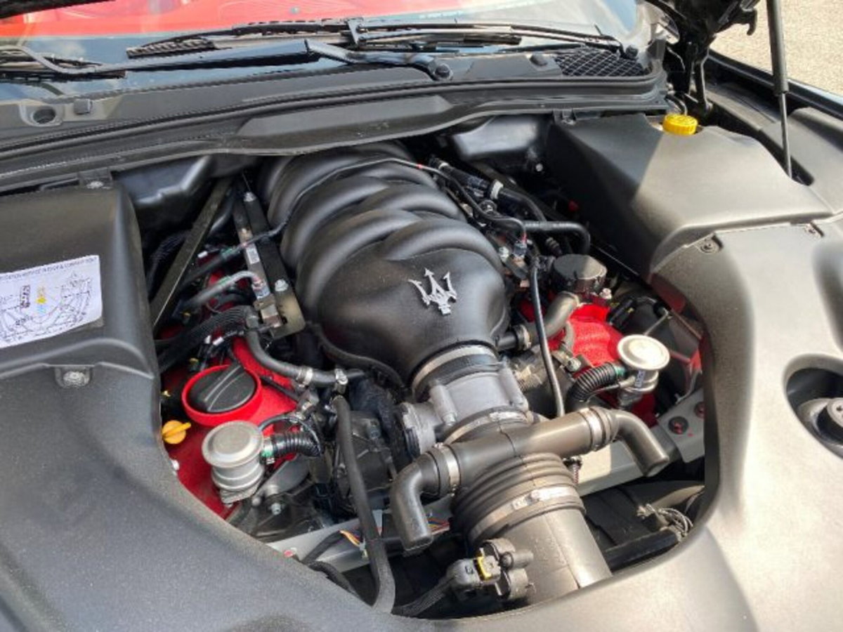 Maserati Grancabrio 4.7 V8 Sport (10)