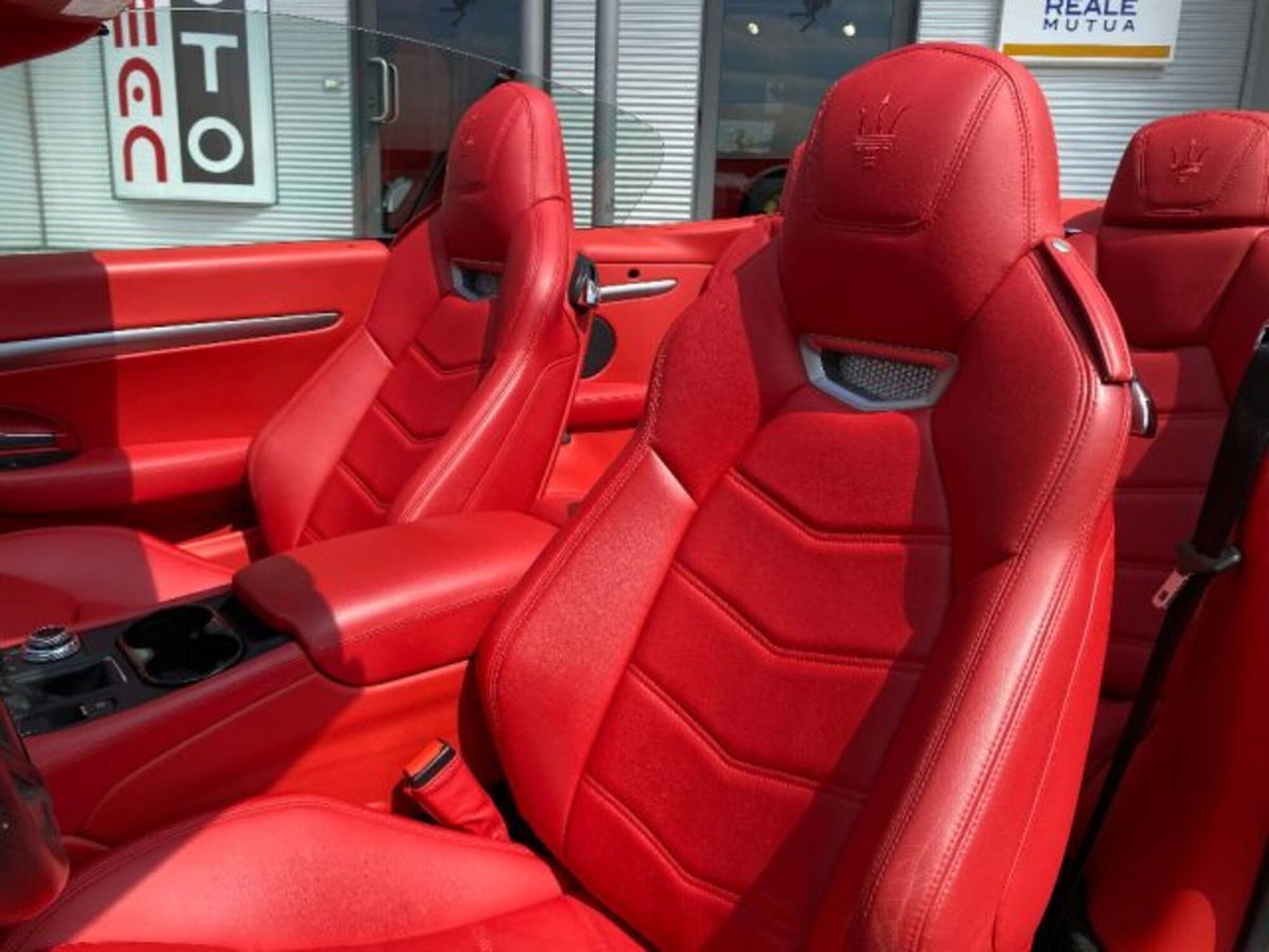 Maserati Grancabrio 4.7 V8 Sport (12)