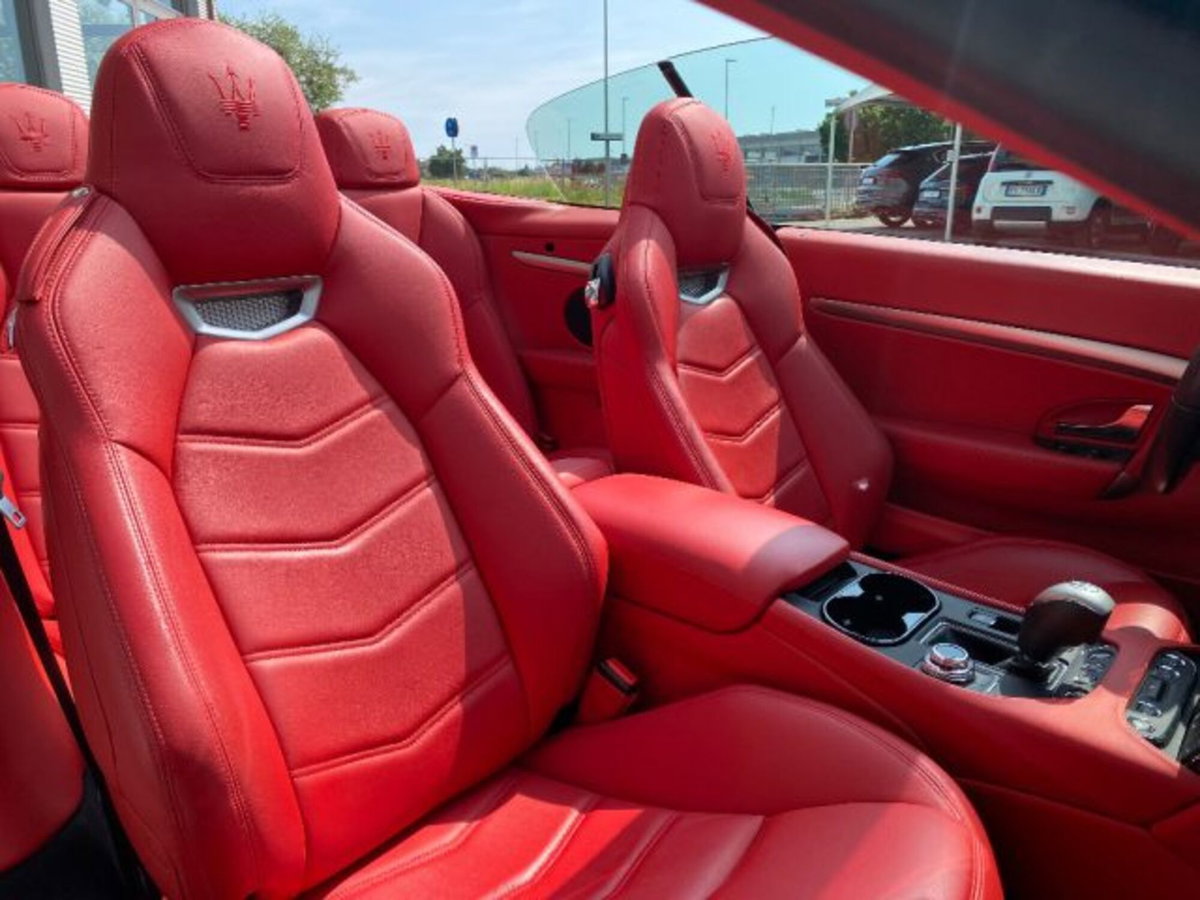 Maserati Grancabrio 4.7 V8 Sport (14)