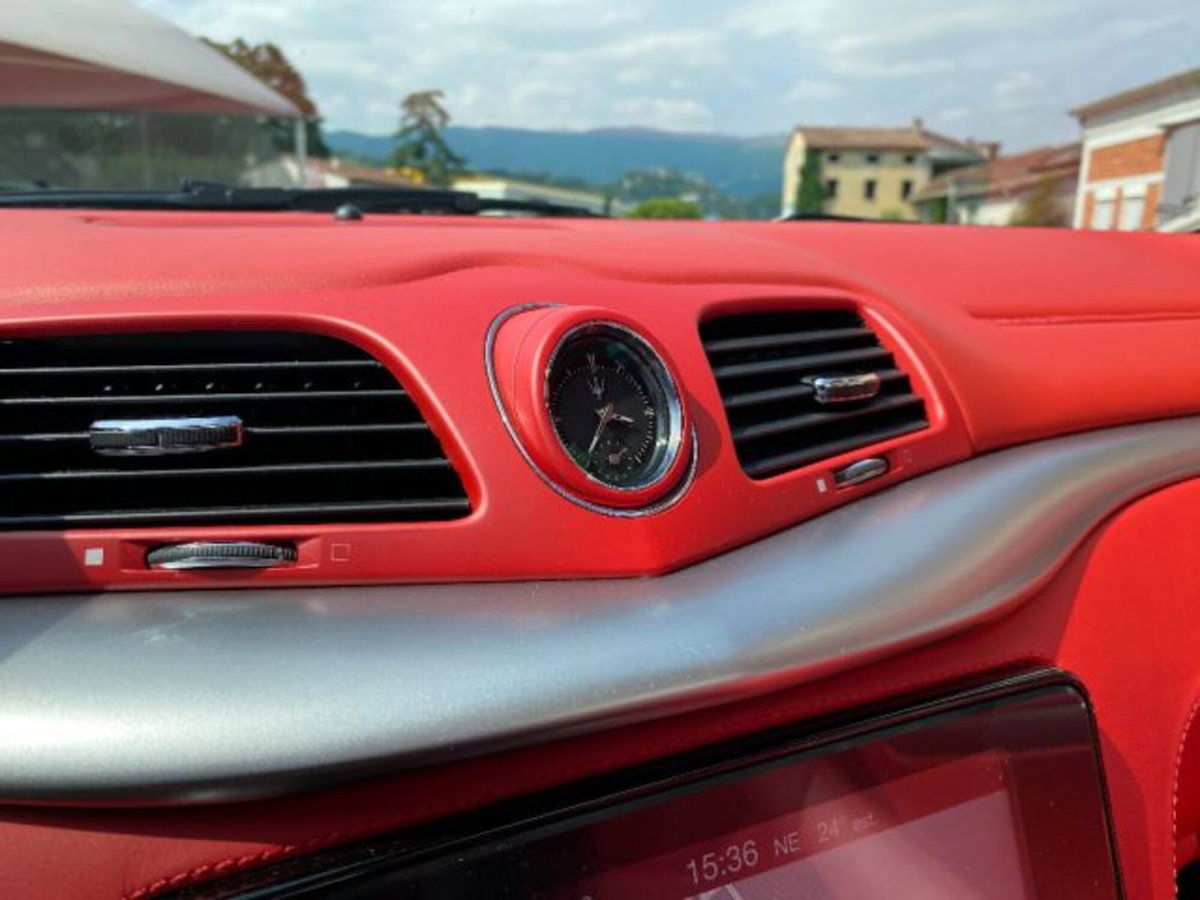 Maserati Grancabrio 4.7 V8 Sport (17)