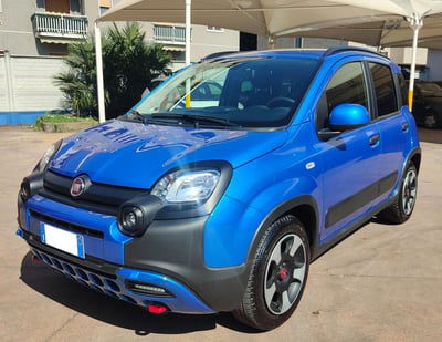 Fiat Panda 1.0 FireFly S&S Hybrid City Cross usata