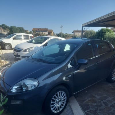 Fiat Punto 1.3 MJT II S&S 95 CV 5 porte Street usata