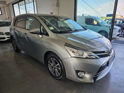 Toyota Verso 2.0 D Active 7 posti usata