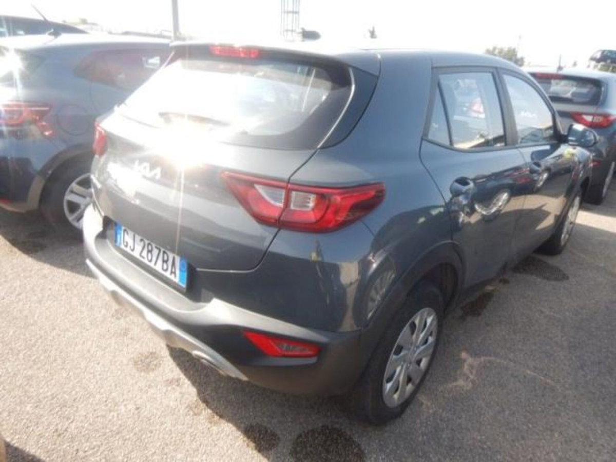 Kia Stonic 1.2 MPI 84 CV Style (4)