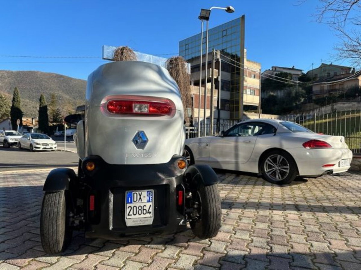 Renault Twizy 80 Intens (11)