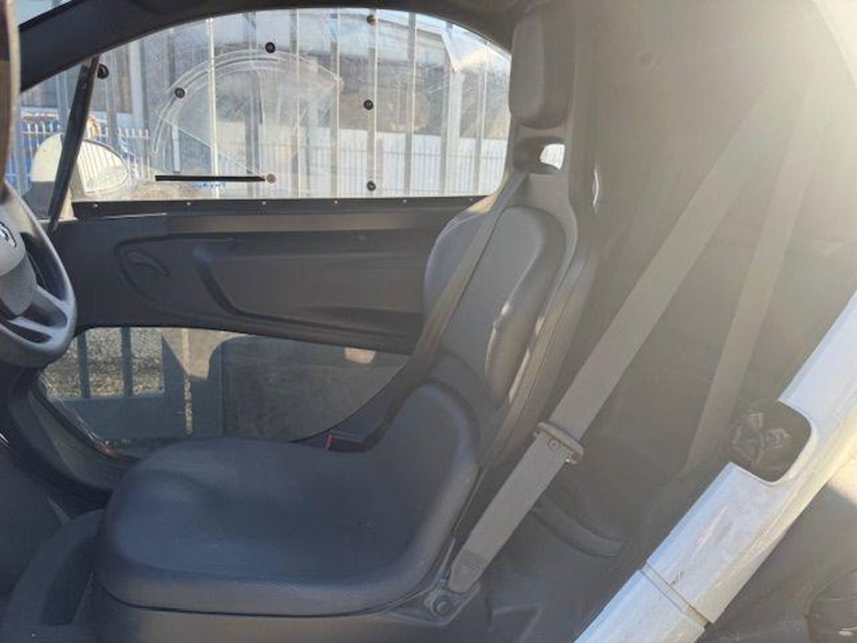 Renault Twizy 80 Life (7)