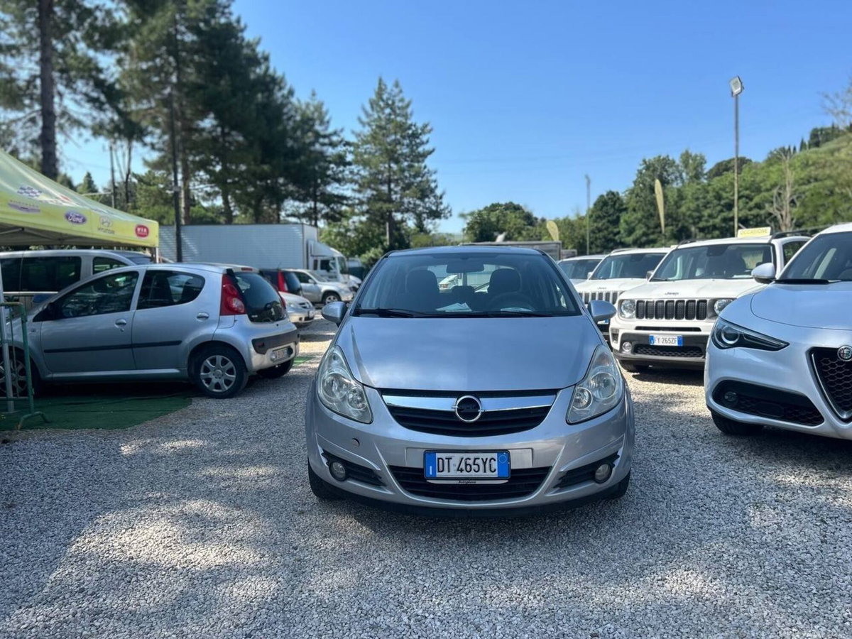 Opel Corsa 1.0 12V 5 porte Enjoy (2)