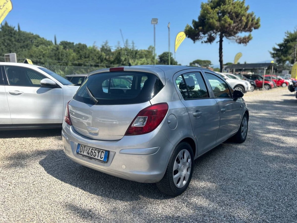 Opel Corsa 1.0 12V 5 porte Enjoy (6)