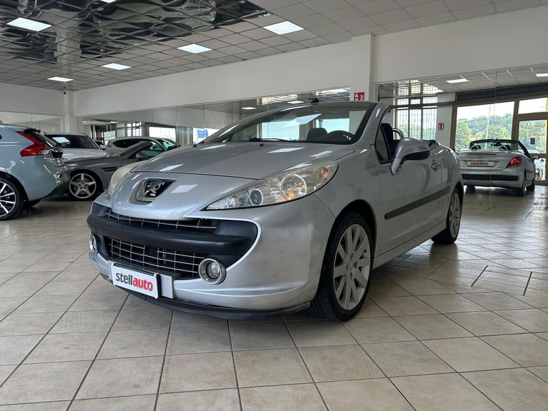 Peugeot 207 Cabrio VTi 120CV CC Roland Garros