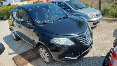 Lancia Ypsilon 1.2 69 CV 5 porte Silver usata