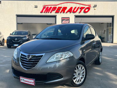 Lancia Ypsilon 1.2 69 CV 5 porte GPL Ecochic Silver usata