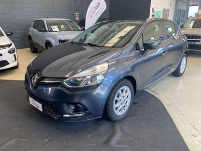 Renault Clio 1.2 75CV 5 porte Intens usata