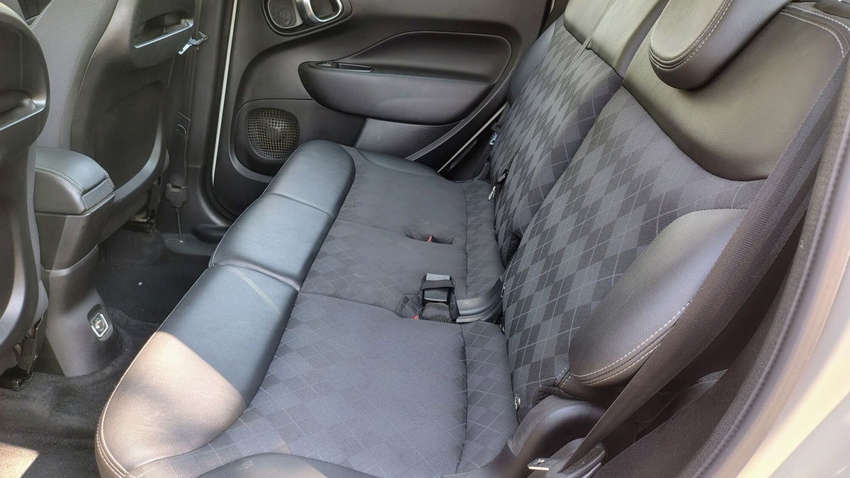 Fiat 500L 1.4 T-Jet 120 CV GPL Lounge (8)