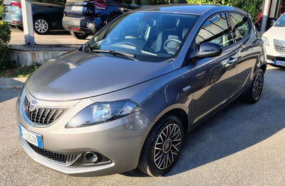 Lancia Ypsilon 1.0 FireFly 5 porte S&S Hybrid Gold Plus usata
