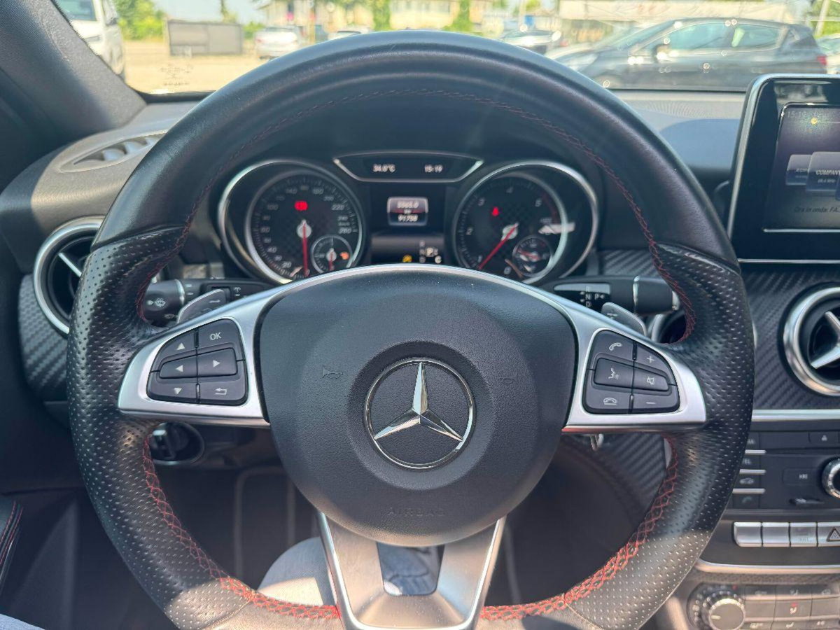 Mercedes-Benz Classe A 180 d Automatic Premium (8)