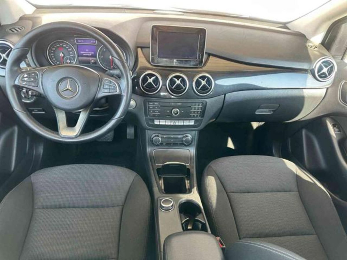 Mercedes-Benz Classe B 160 d Automatic Executive (5)