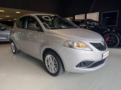 Lancia Ypsilon 1.2 69 CV 5 porte Silver usata