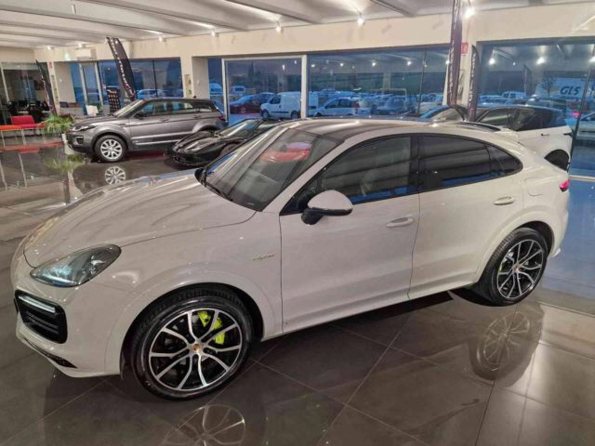 Porsche Cayenne Coupé 3.0 V6