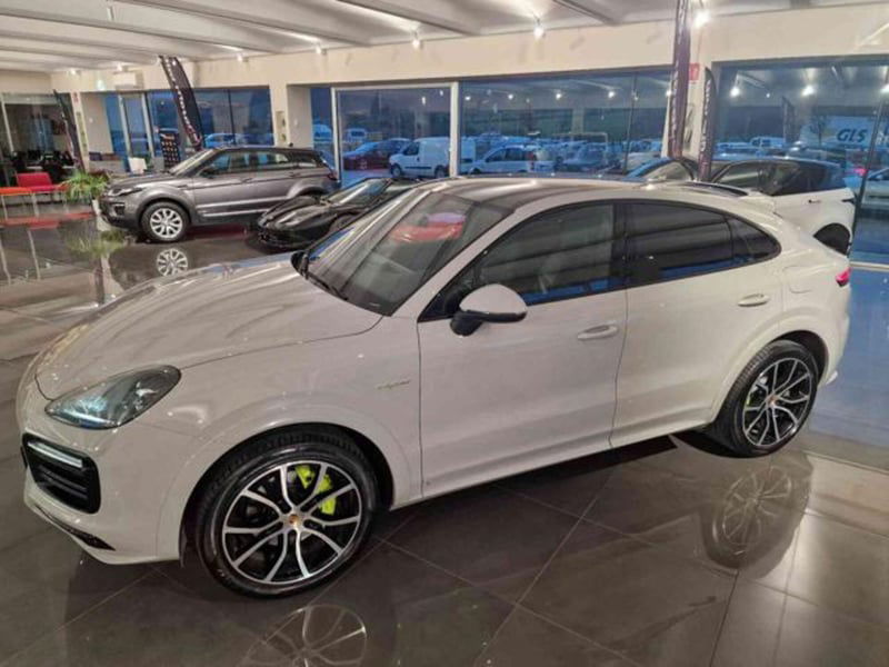 Porsche Cayenne Coupé 3.0 V6