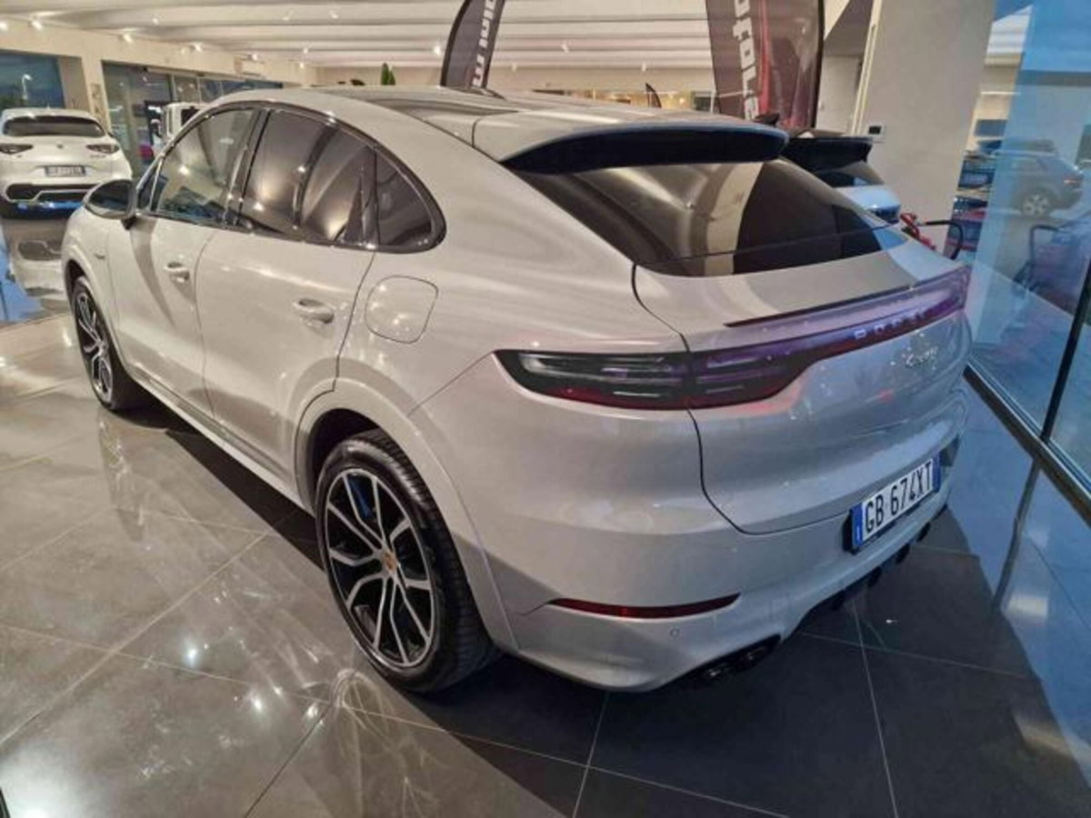 Porsche Cayenne Coupé 3.0 V6 (19)