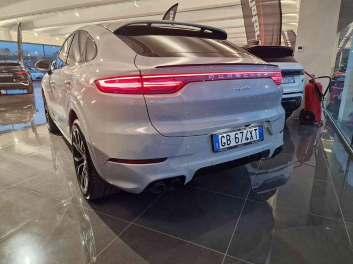 Porsche Cayenne Coupé 3.0 V6 (20)