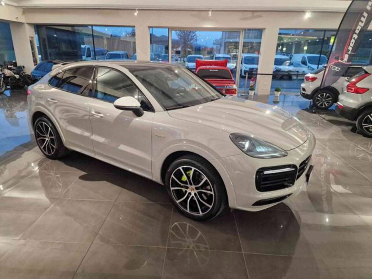 Porsche Cayenne Coupé 3.0 V6 (3)