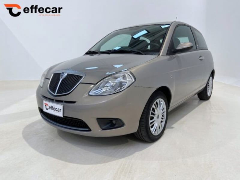 Lancia Ypsilon 1.2 Versus