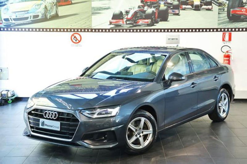 Audi A4 35 2.0 tdi mhev S line edition 163cv s-tronic