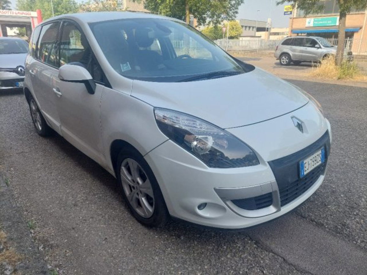 Renault Scenic E-Tech Electric 1.5 dCi 110CV Luxe (2)