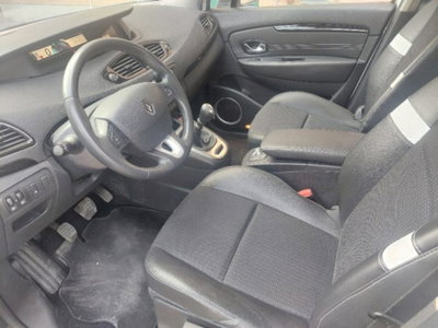 Renault Scenic E-Tech Electric 1.5 dCi 110CV Luxe (5)